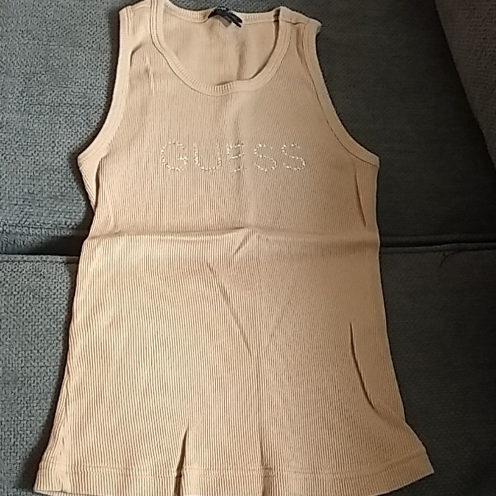 Guess tank